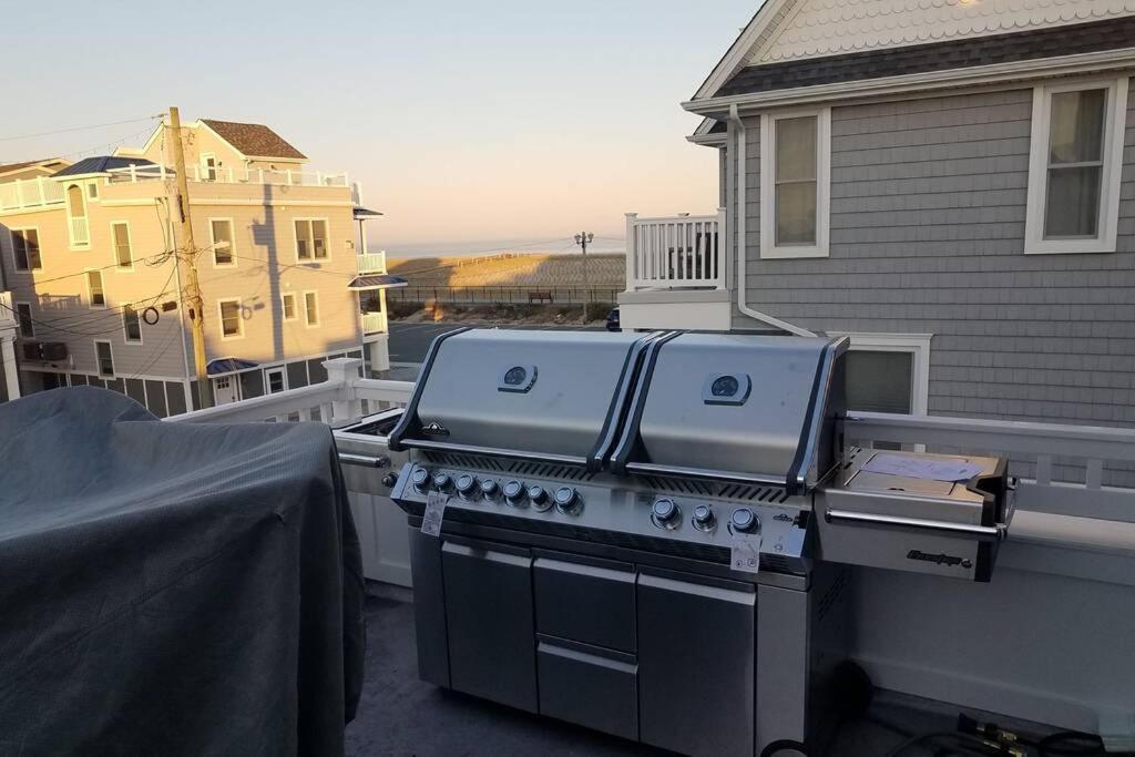 Ocean And Beach Views From Five Decks In Ortley Beach Seaside Heights Extérieur photo