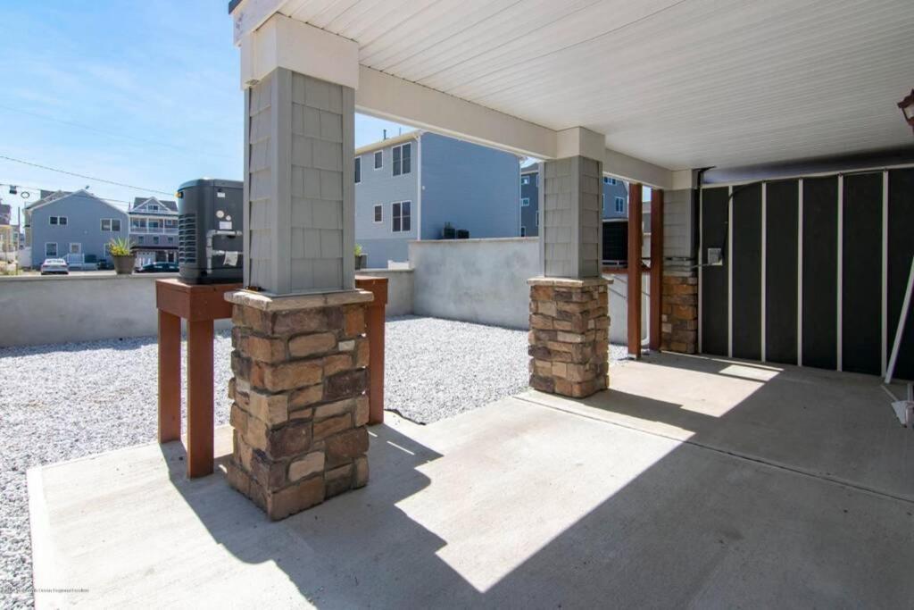 Ocean And Beach Views From Five Decks In Ortley Beach Seaside Heights Extérieur photo