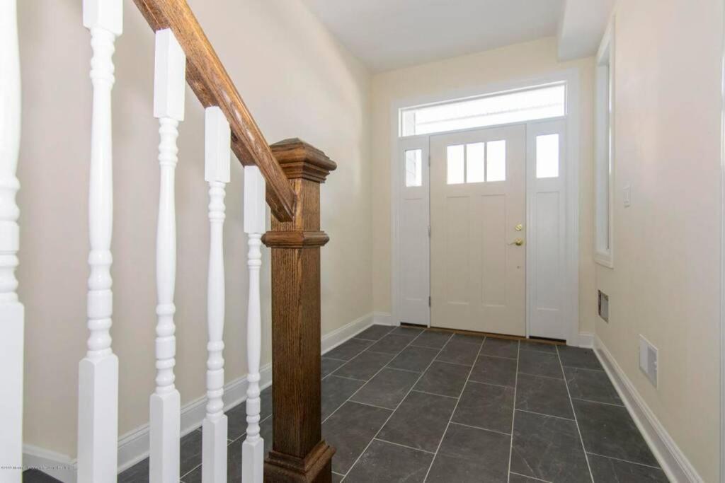 Ocean And Beach Views From Five Decks In Ortley Beach Seaside Heights Extérieur photo