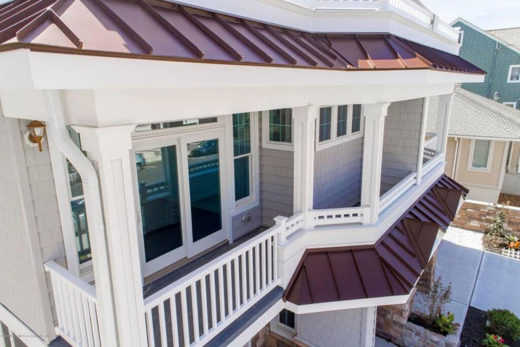 Ocean And Beach Views From Five Decks In Ortley Beach Seaside Heights Extérieur photo